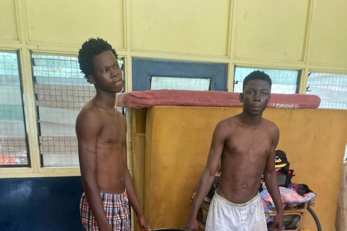 Cable thieves jailed