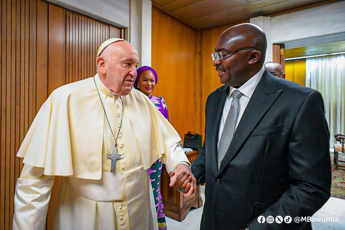 Dr Mahamudu Bawumia and Pope Francis