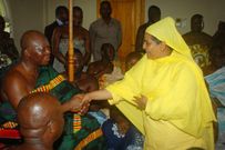 Her Holiness Sri Jayanthi Kuraswami with Osei Tutu II