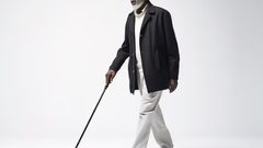 A blind man [Freepik]