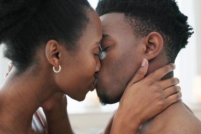 How to kiss passionately [kibanastores]