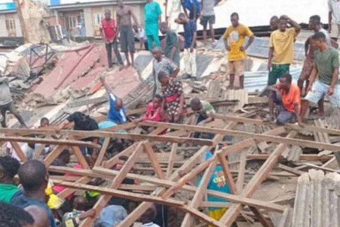 The mosque situated at 64 Shotinoye Street, Papa Ajao area in Mushin recently collapsed killing one person. [Guardian]