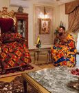 Memphis Depay meets the Asantehene