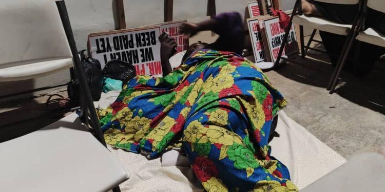 Gold Coast Fund Management customers vow to block Finance Ministry workers from going home