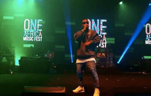 Sarkodie performs in Dubai