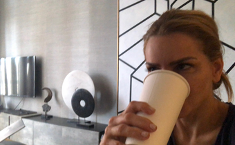 Eisen says she is "unapologetically" not a morning person. She starts her day at 9:00 a.m. with a "caffeine cocktail," which she describes as "a carefully crafted combination of espresso, Poland Spring and Truvia: 3 parts Poland Spring, 2 parts espress...
