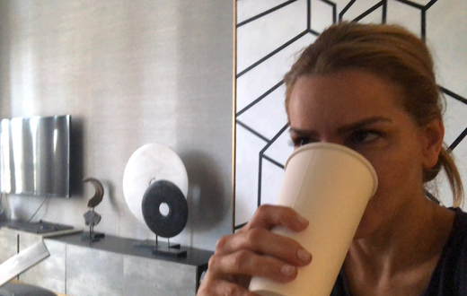 Eisen says she is "unapologetically" not a morning person. She starts her day at 9:00 a.m. with a "caffeine cocktail," which she describes as "a carefully crafted combination of espresso, Poland Spring and Truvia: 3 parts Poland Spring, 2 parts espress...
