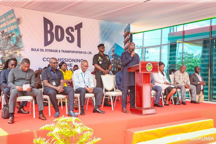 Dr.  Bawumia at the the commissioning of the new head office of the Bulk Oil Storage and Transportation Company Limited (BOST) in Accra.