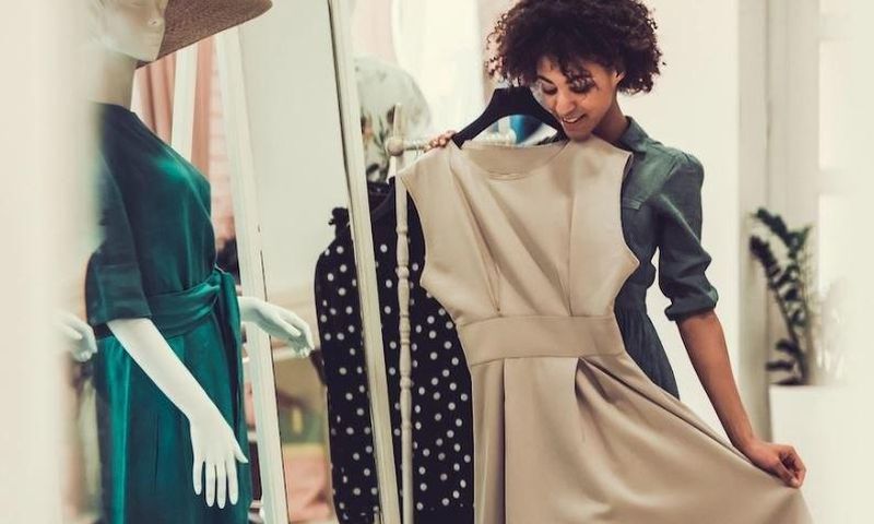 Spanish Minister proposes tax on trying out clothes in stores