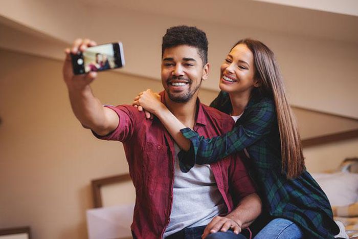 5 ways to tell if you are addicted to your partner  [lovepanky]