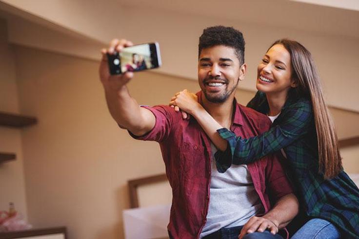 5 ways to tell if you are addicted to your partner  [lovepanky]