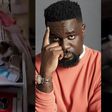 Sarkodie speaks on  Dumsor threatening lives of babies at Tema General Hospital