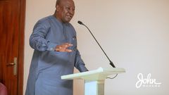 Mahama engages teachers union