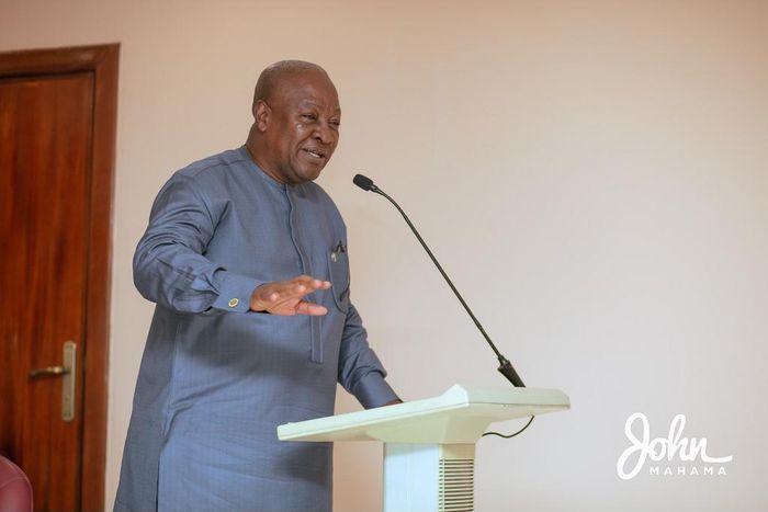 Mahama engages teachers union