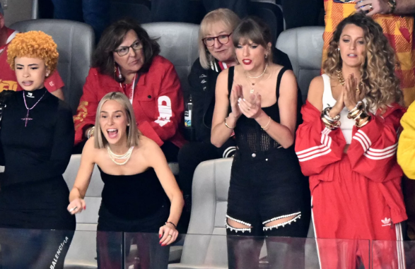 Ice Spice, Ashley Avignone, Taylor Swift and Blake Lively[/AFP VIA GETTY/PATRICK T. FALLON]