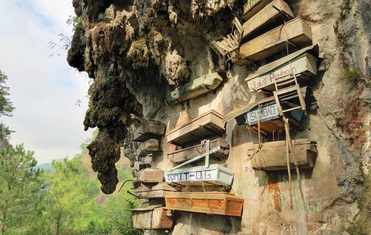 The hanging coffins of Sagada [AncientOrigins]