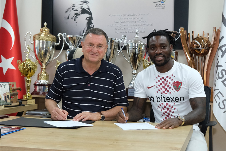 Christian Atsu: Ghana winger joins Turkish club Hatayspor