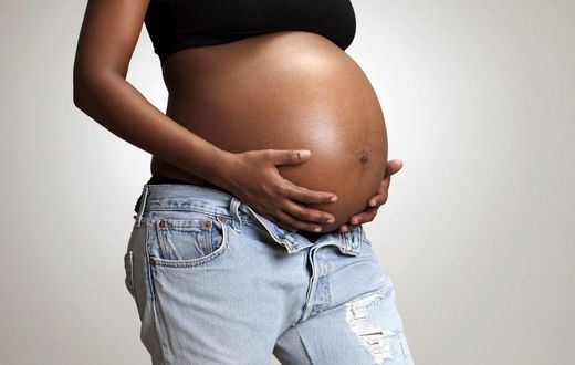 Pregnant black woman [Parents]