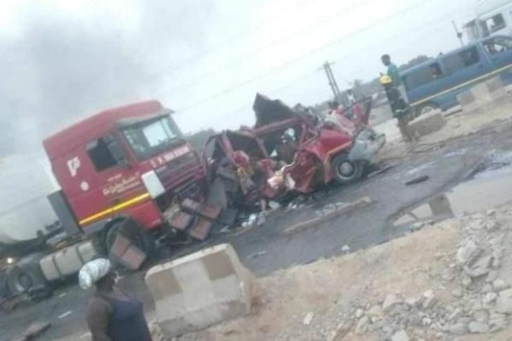 7 die, others injured as tanker runs over trotro at Amasaman in Accra