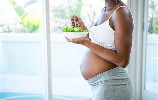 Foods to help women get pregnant faster
