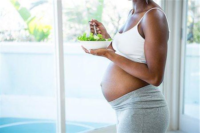 Foods to help women get pregnant faster