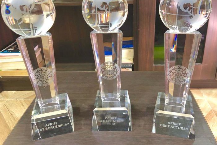 'Azali' wins 3 awards