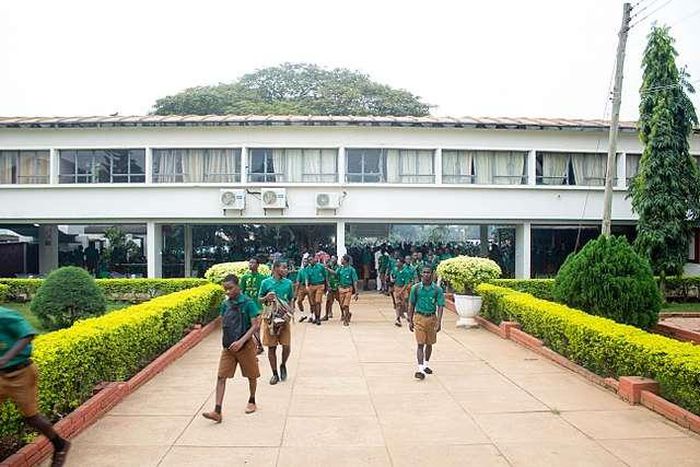 ___8857794___2018___9___15___7___640px-Prempeh-College-students