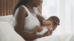 Back to breast: Tips for breastfeeding after bottle feeding