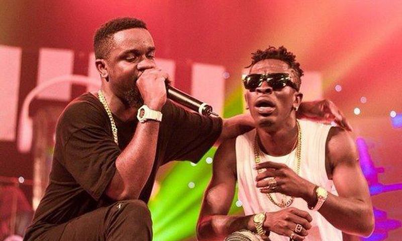 Sarkodie and Shatta Wale performing together