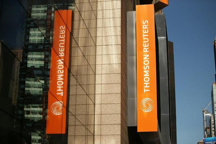Thomson Reuters executives announced that the staff reduction of 3,200 jobs would affect 12 percent of its workforces, while the number of its offices would be reduced by 30 percent to 133 locations