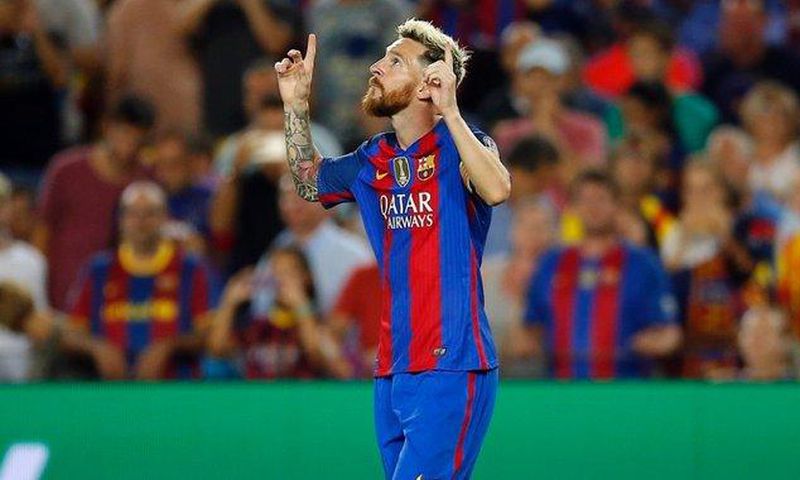 Messi surpasses Ronaldo to set new Champions League record