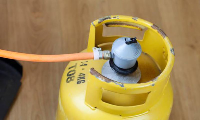 A photo of a gas cylinder