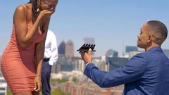 Man proposing to a woman