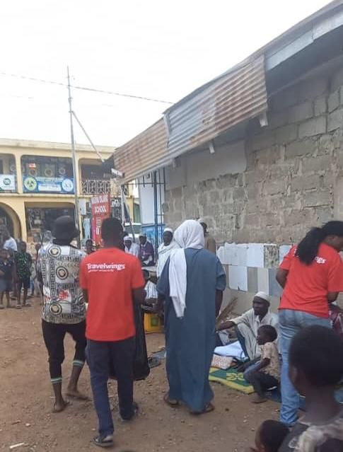 Travelwings fetes Muslims and street children