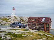 Here's what living in a tiny house is really like, according to people who traded their homes for minimalism