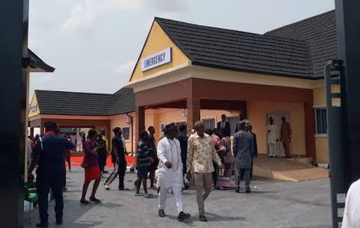 Restive youths almost set the hospital ablaze [National Reformer News]