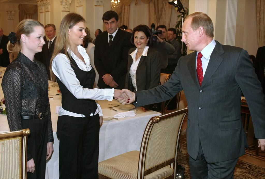 Putin has 2, maybe 3, daughters he never talks about — here's everything we know about them
