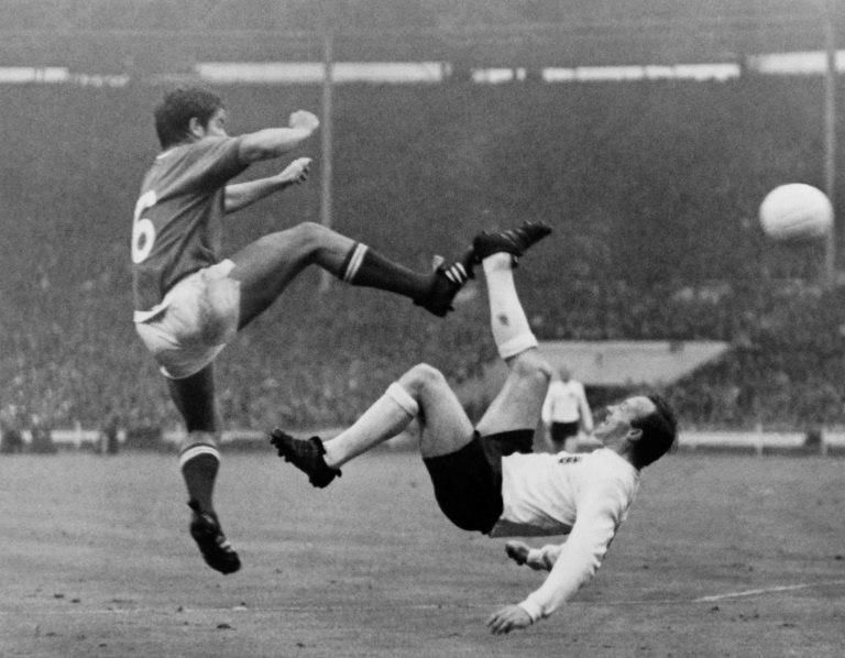 England's Nobby Stiles (right), a member of the 1966 World Cup-winning team, developed Alzheimer's disease