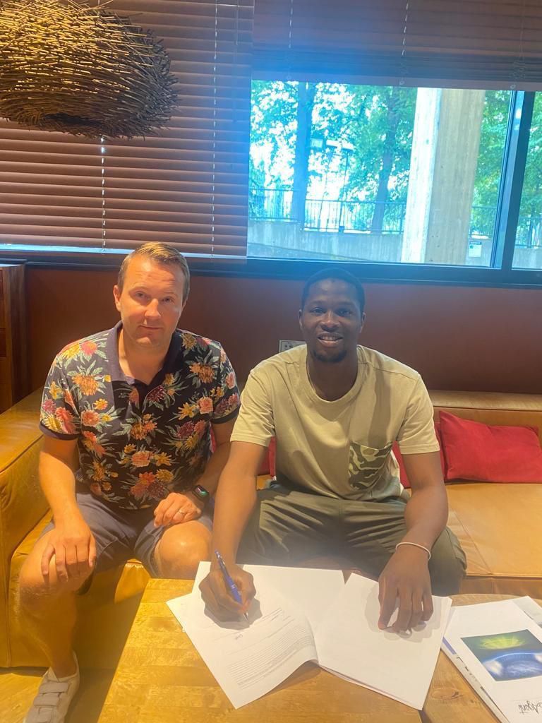 Mohammed Umar signs for his new club