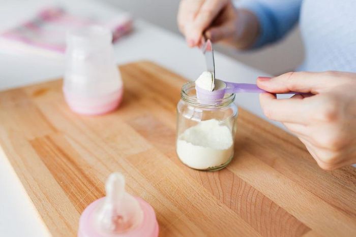 What Is the Best Chemical-Free and Non-GMO Choice for Infant Nutrition?