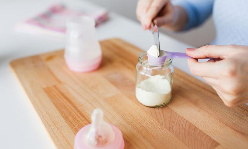 What Is the Best Chemical-Free and Non-GMO Choice for Infant Nutrition?