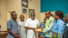 Sports Ministry donates GHc50,000 to Sellas Tetteh to support medical expenses