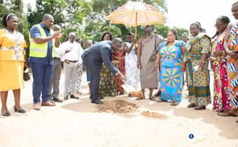 Sammi Awuku cuts sod for ultramodern basketball & volleyball court in Okuapeman school