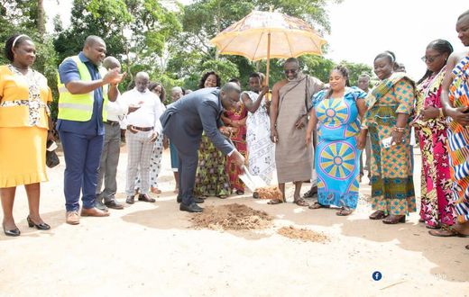 Sammi Awuku cuts sod for ultramodern basketball & volleyball court in Okuapeman school