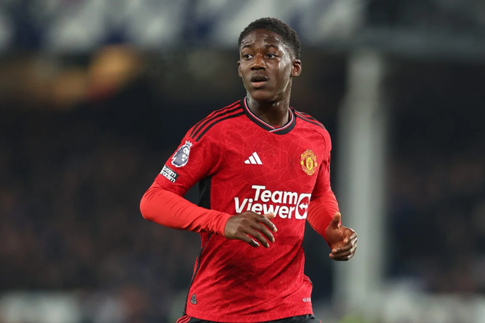 Kobbie Mainoo: Ghanaians want Man United wonderkid to ditch England for Black Stars