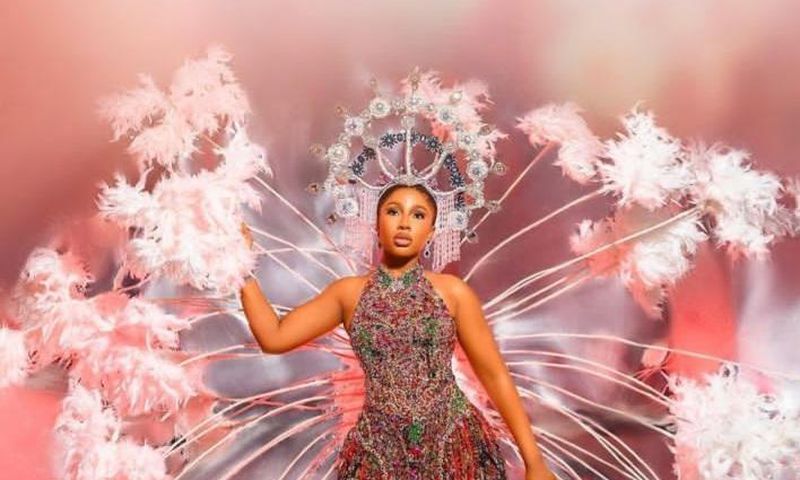 Mercy Eke's outfit stole the show. [Instagram/Pulse]