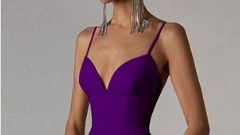purple dress