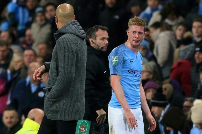 Kevin De Bruyne limped off in the final minutes of Manchester City's win over Fulham