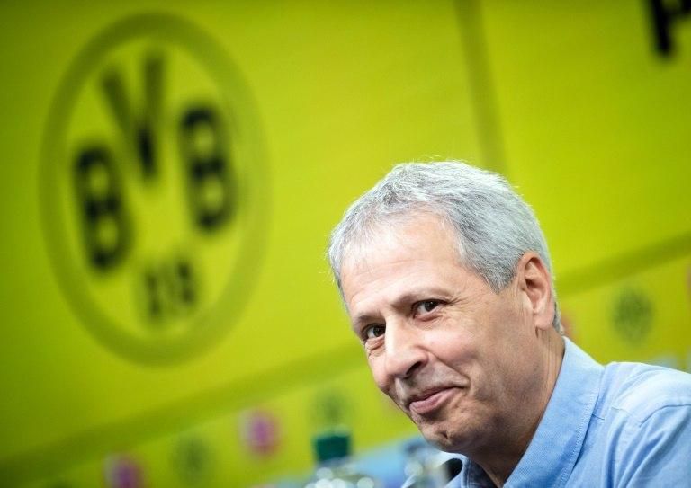 Dortmund head coach Lucien Favre is waiting on the fitness of goalkeeper Roman Buerki for Saturday's Bundesliga showdown against defending champions Bayern Munich.