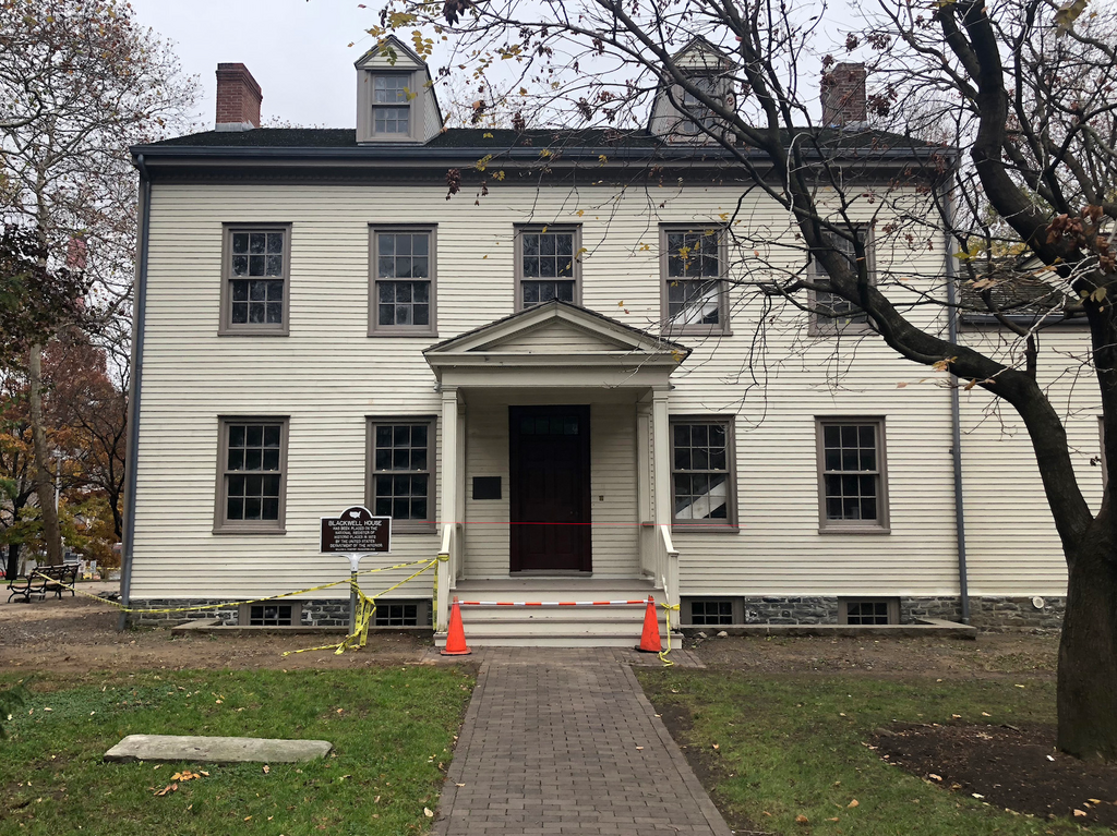 New Yorkers are paying upwards of $3,000 a month to live at the former home of an abandoned smallpox hospital and an insane asylum, and a walk through the secluded island only 250 yards from Manhattan makes it clear why